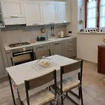 Casa Dell'agrifoglio ゲストハウス 4*