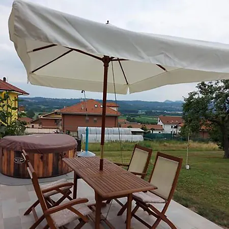 Casa Dell'agrifoglio Guest house 4*